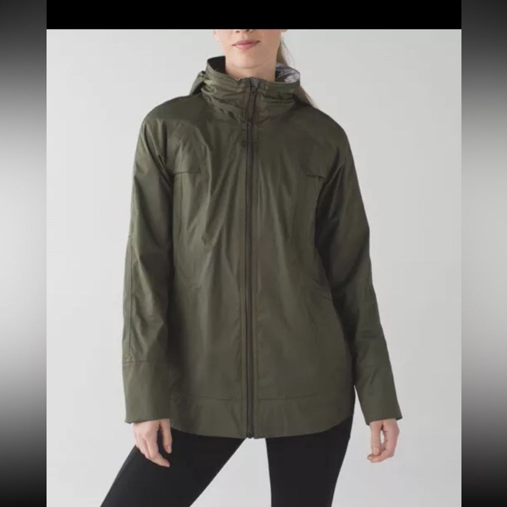 Lululemon Do Drizzle dark green rain jacket